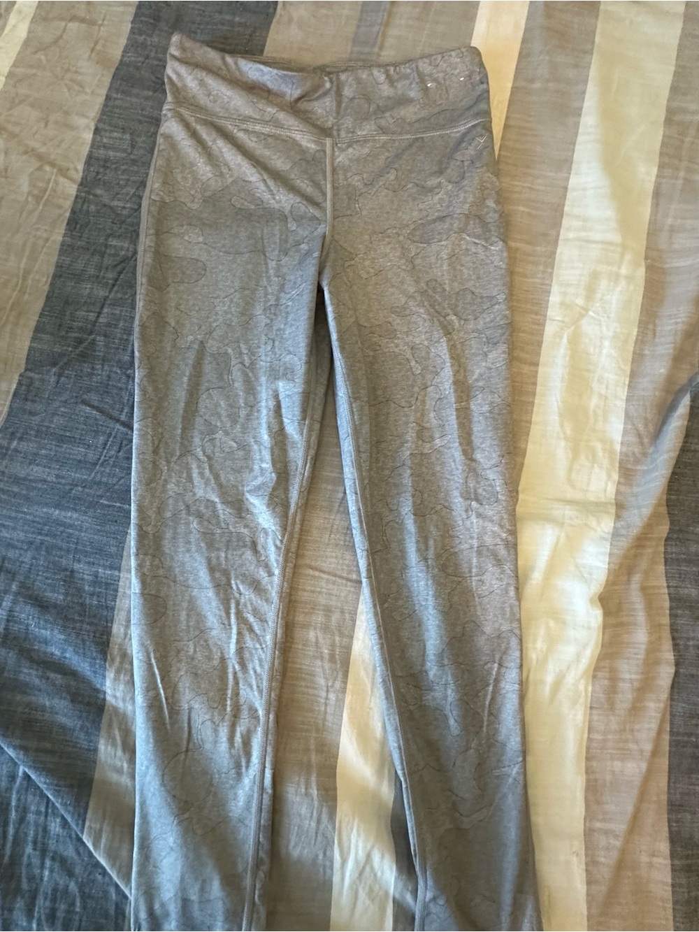 Xersion Gray Girls' Patterned Leggings